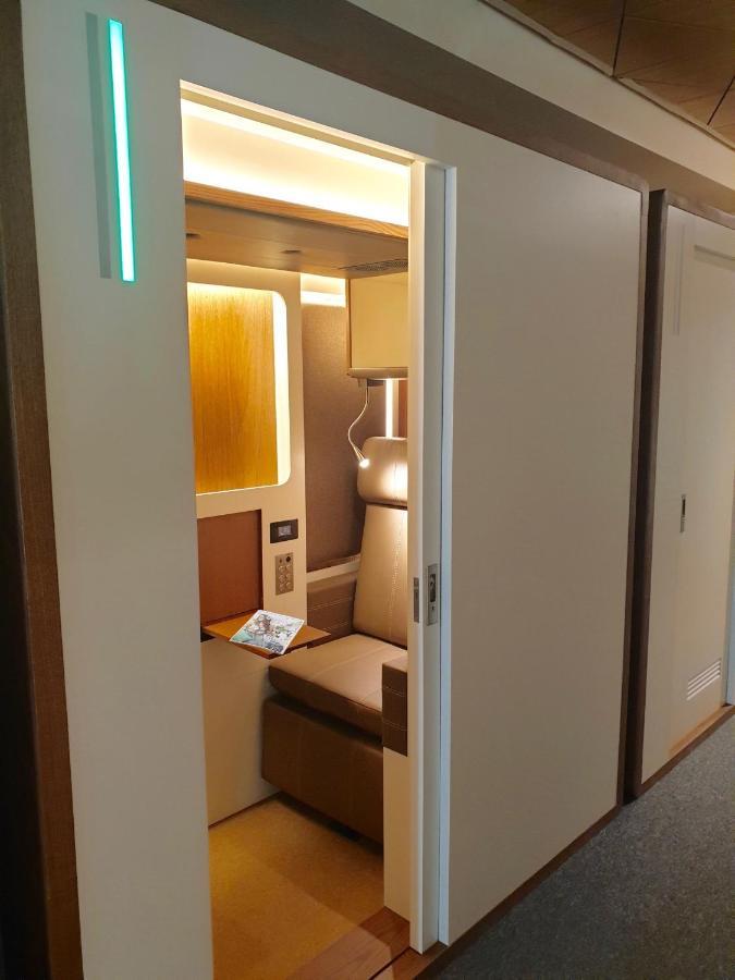 Hotel Sleep 'N Fly Sleep Lounge, North Node - Transit Only Doha Exterior foto
